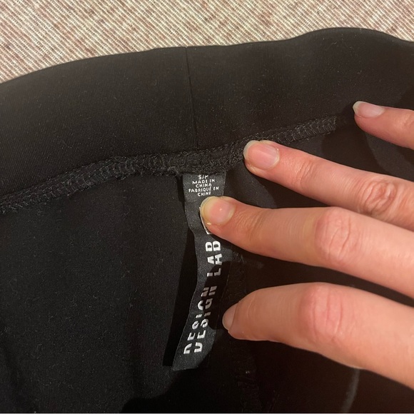 Lord and Taylor Design Lab black elastic stretchy velvet stripe legging pants - Picture 2 of 3